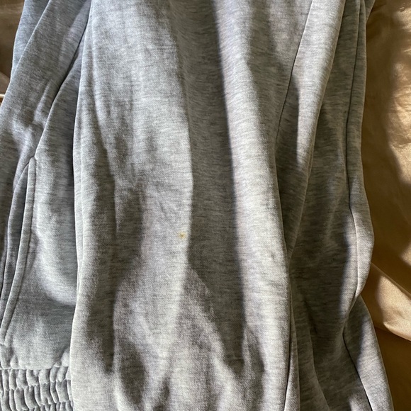 H&M sweatpants - Picture 2 of 2